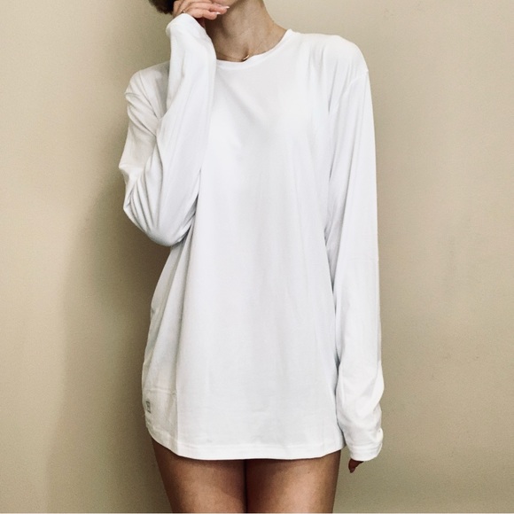 Brand new plain white top - Picture 3 of 12